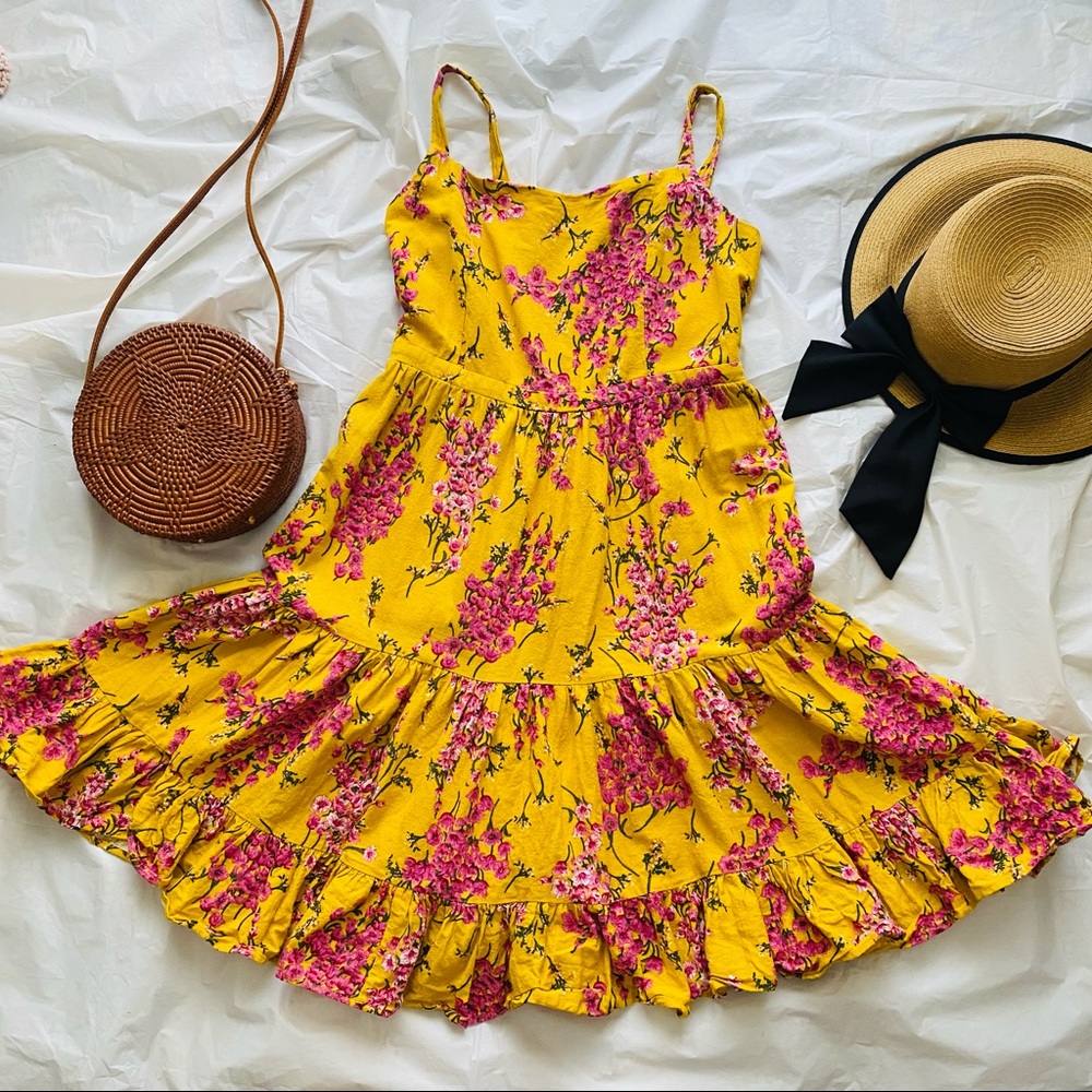 Summer and spring yellow floral  sundress